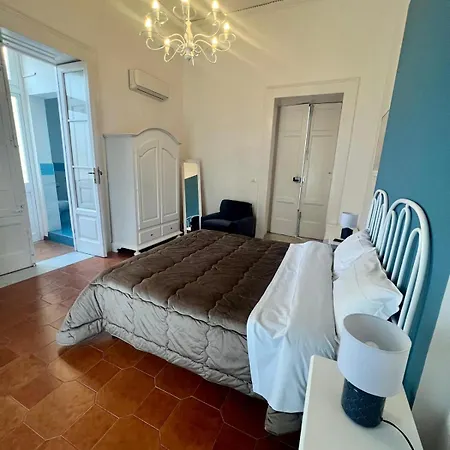 Bed & Breakfast Palazzo Bonaventura 1906 *