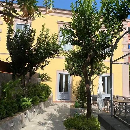 Bed & Breakfast Palazzo Bonaventura 1906 *